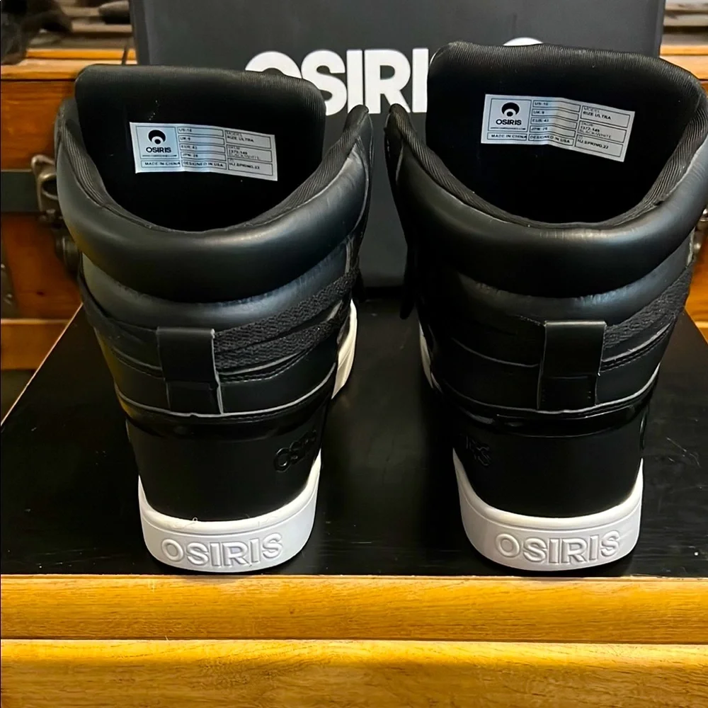 OSIRIS LIMITED EDITION LEATHER RIZE ULTRA HIGH TOPS SIZE 10